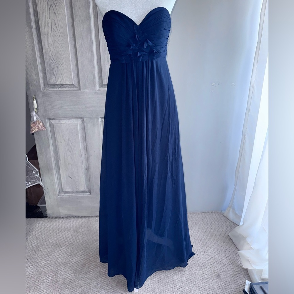 Stunning Bill Levkoff Strapless Evening Gown (Size 6)